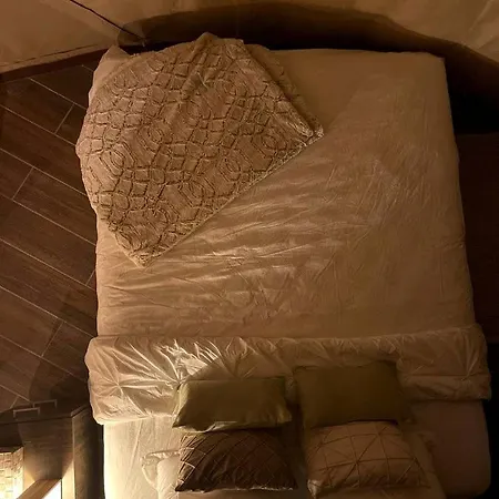 Ferienhaus Cozy Dome Glamping Site With Private Hot Tub In Limassol, Cyprus Agros